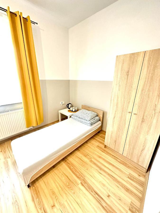 Orzelek Hostel Gniezno Luaran gambar